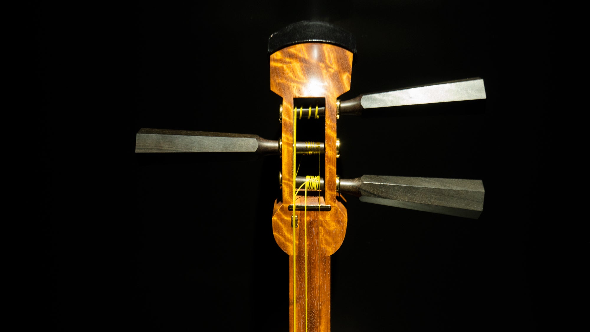 Vintage Tsugaru Shamisen – EzoFujiJapan