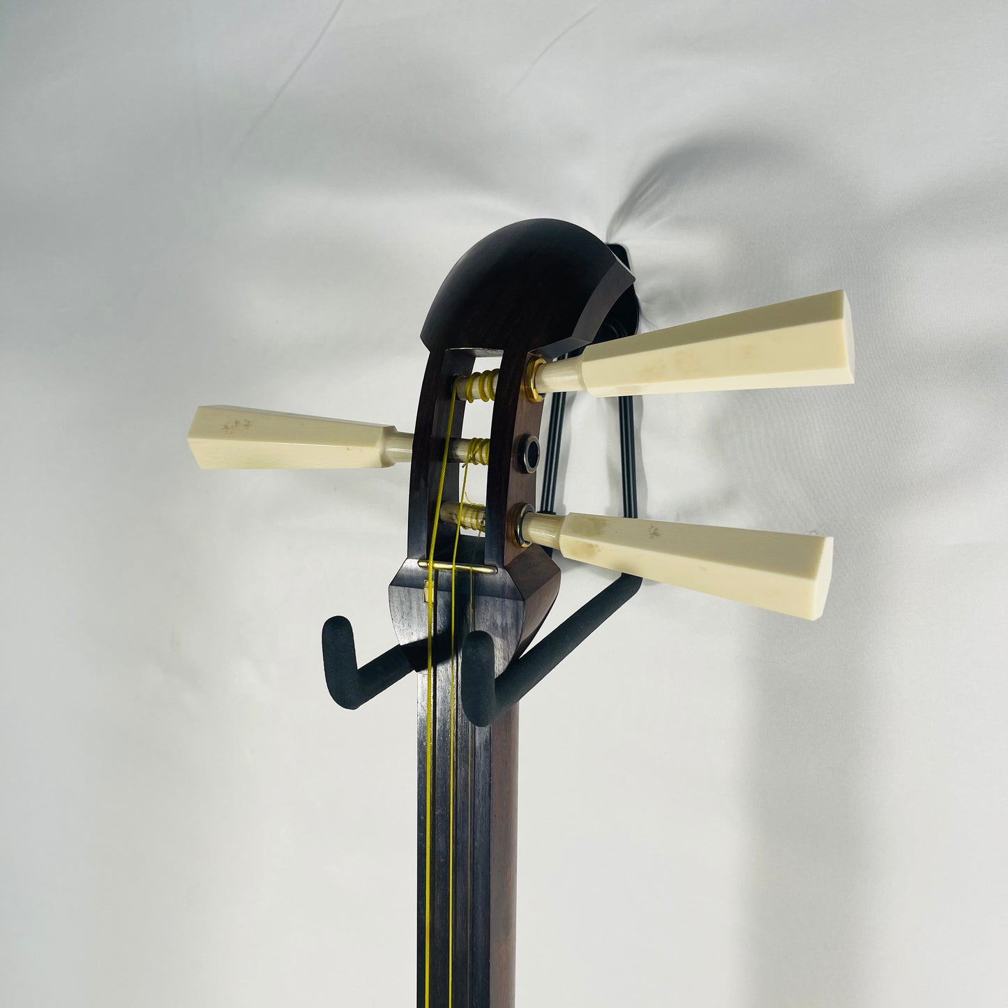 16.Vintage Tsugaru Shamisen