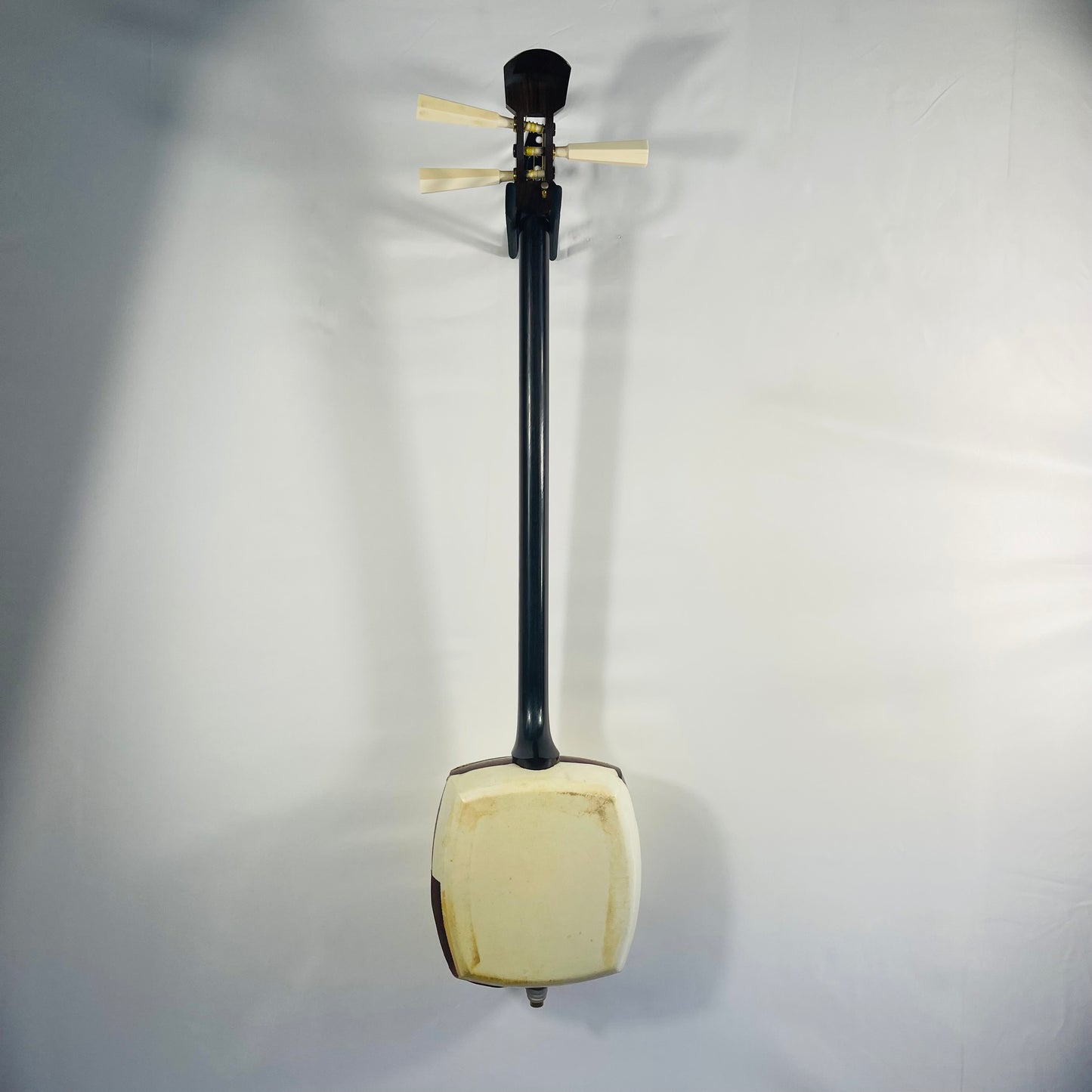 16.Vintage Tsugaru Shamisen