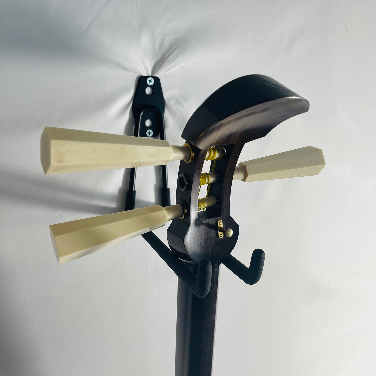 16.Vintage Tsugaru Shamisen