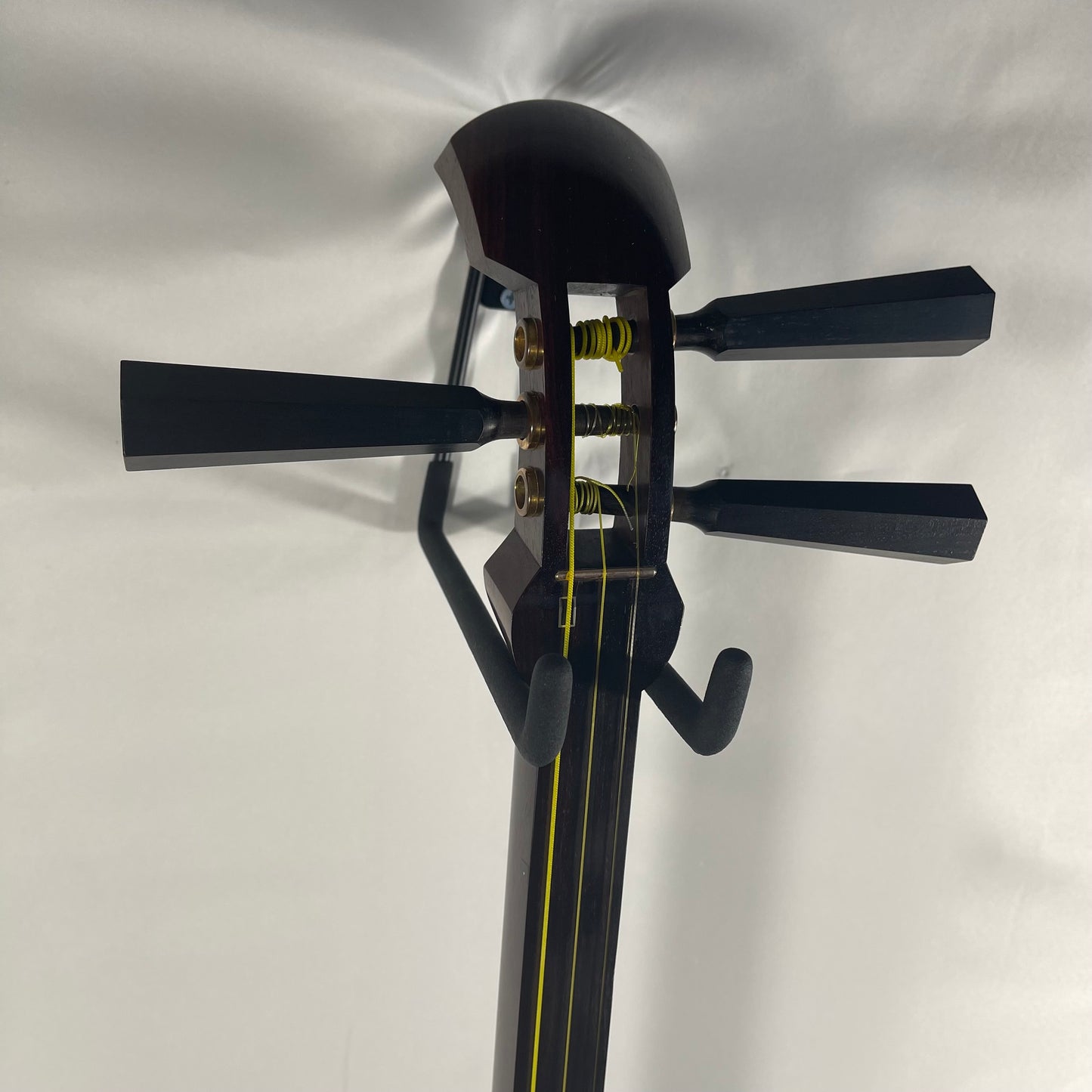 3.Vintage Tsugaru Shamisen