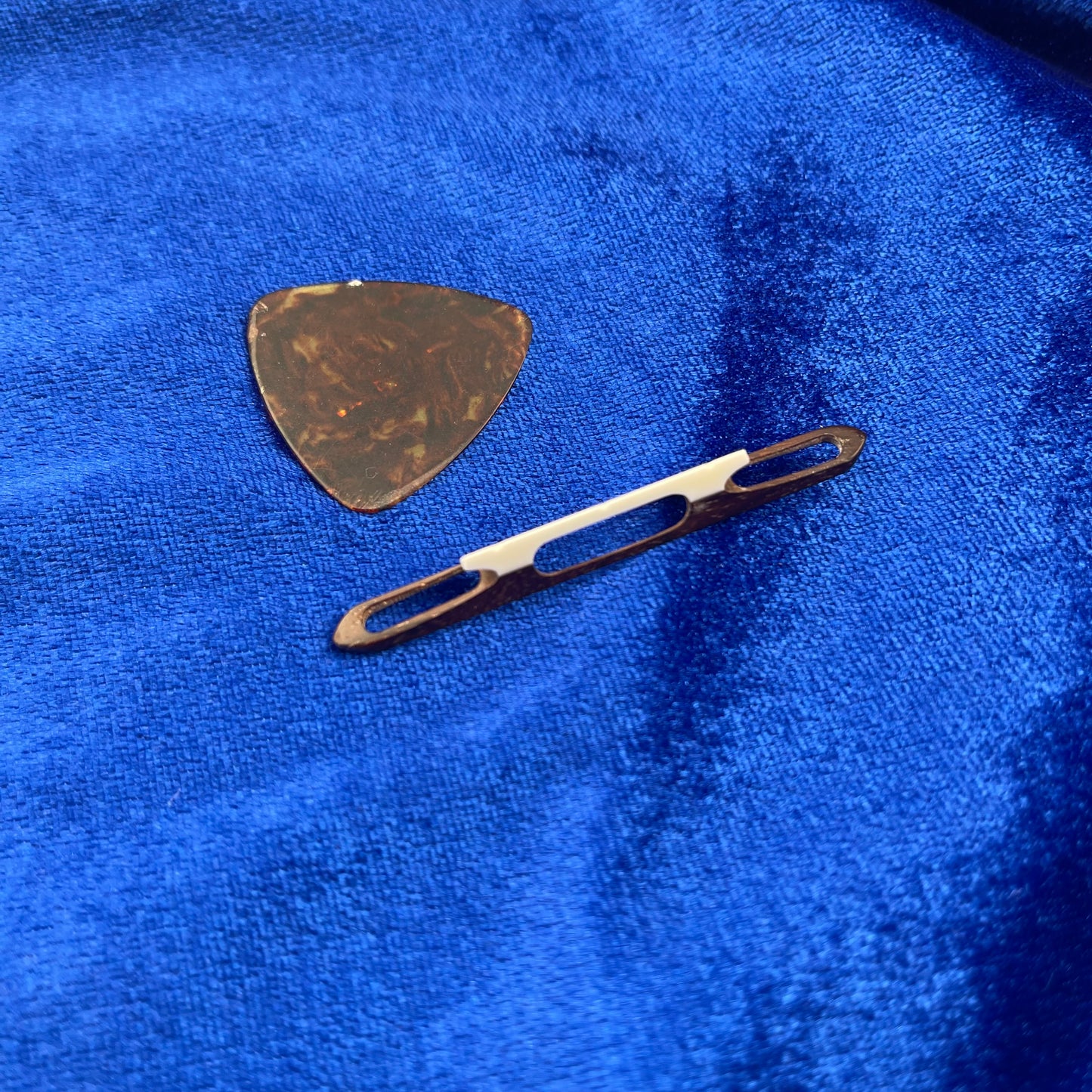 Mid-Class Shamisen Koma