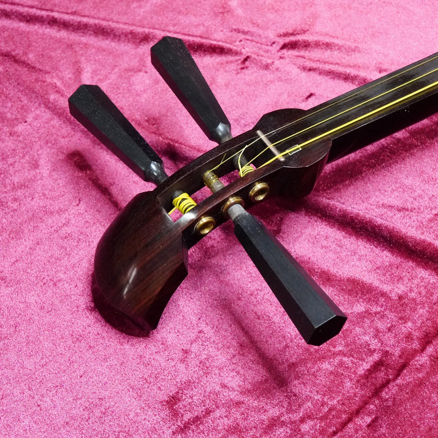 3.Vintage Tsugaru Shamisen
