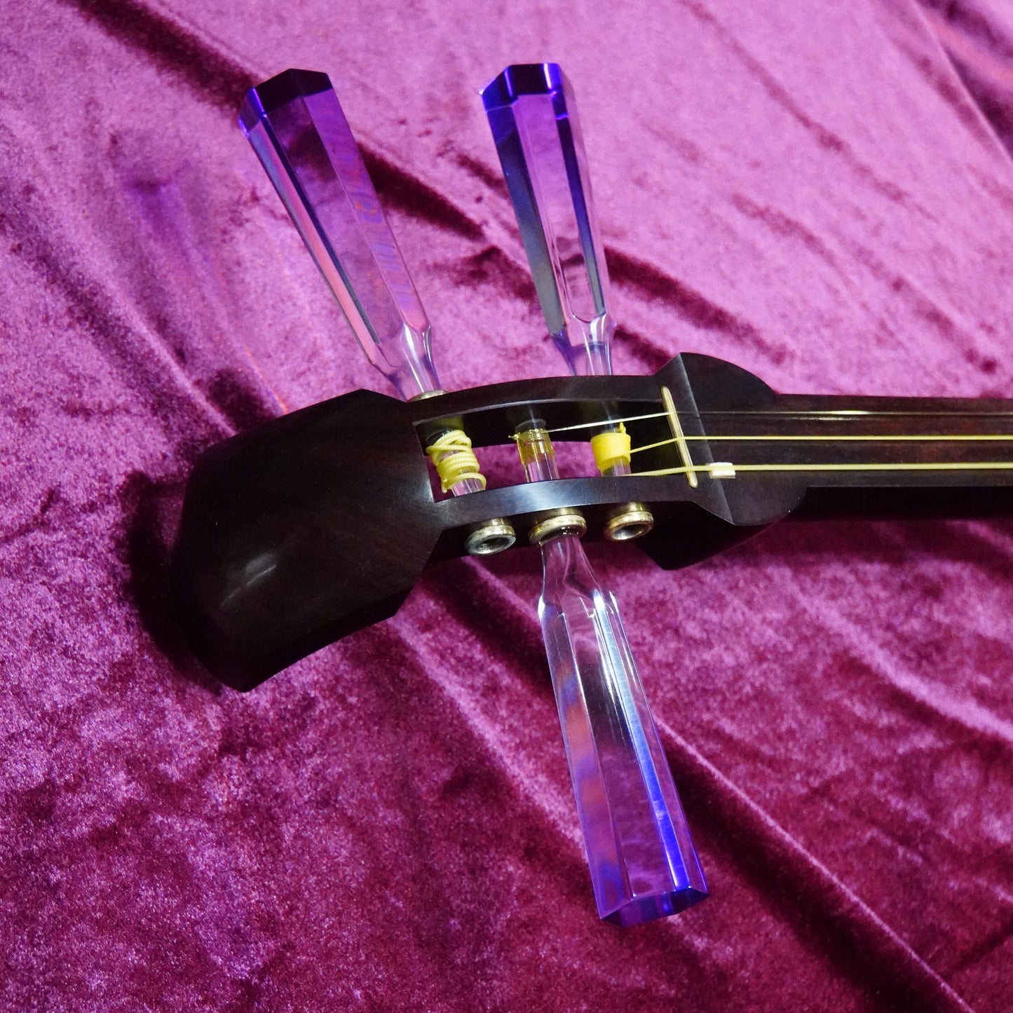 4.Vintage Tsugaru Shamisen
