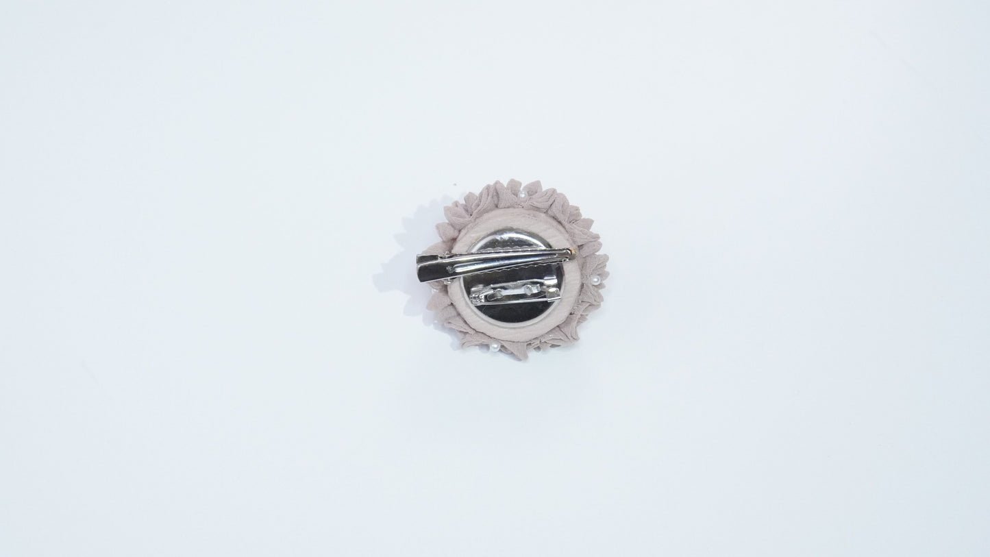 Zaiku SAKURA (桜) Light Mocha Single Hair Clip & Brooch A40