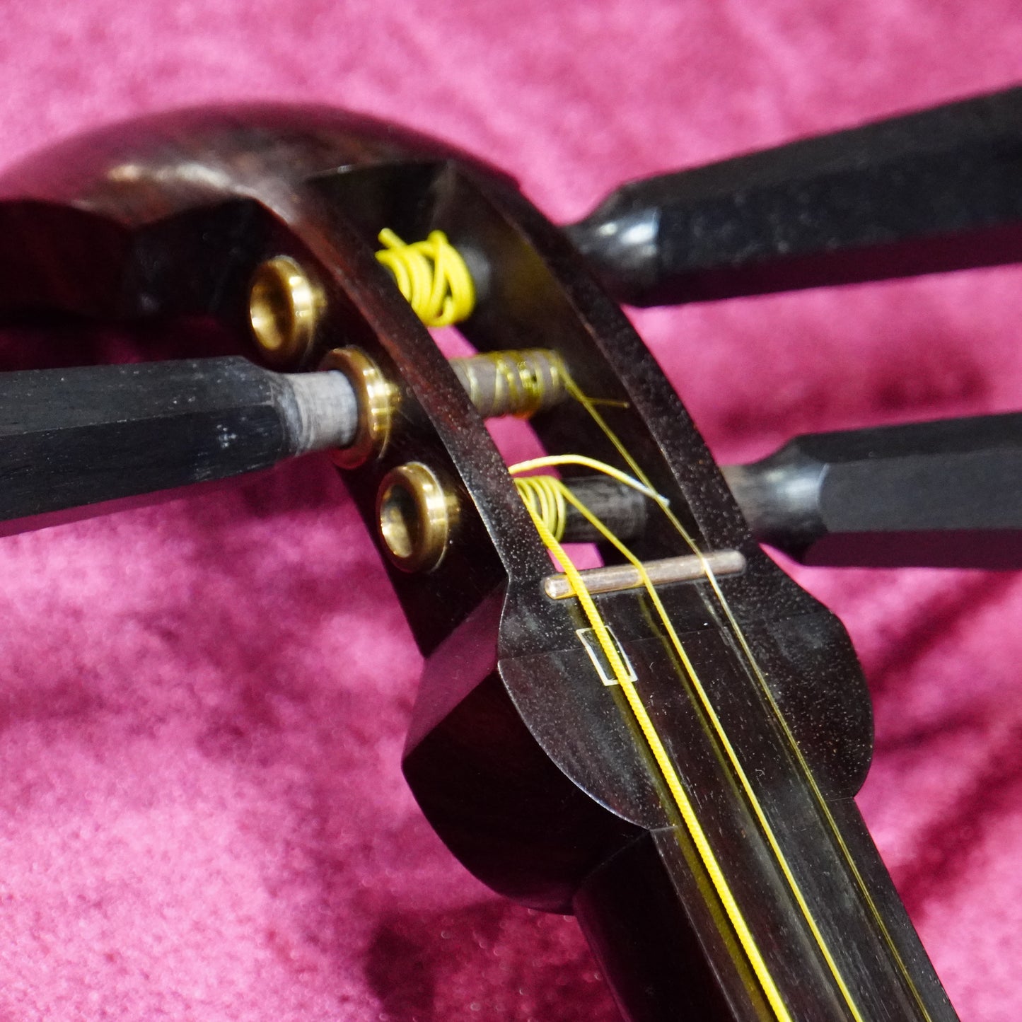 3.Vintage Tsugaru Shamisen