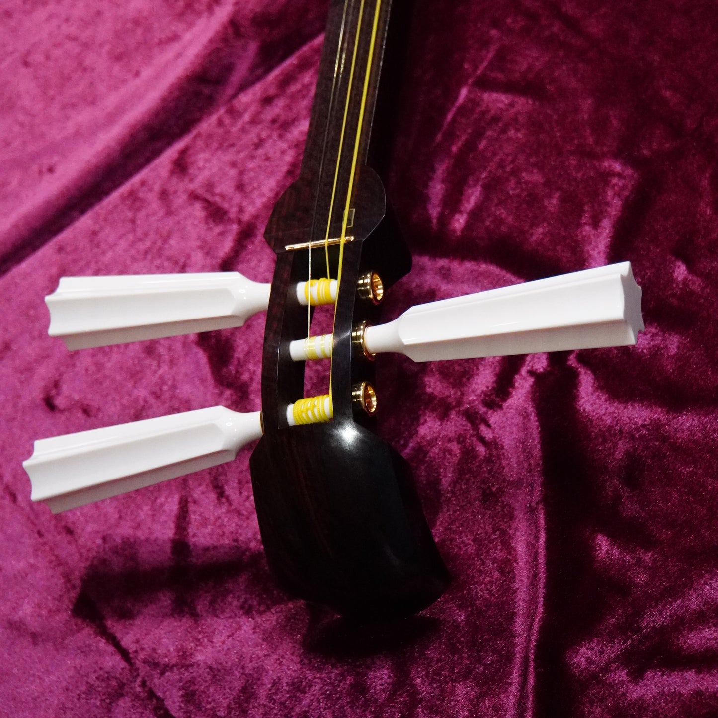 7.Premium Tsugaru Shamisen (Pre-owned)
