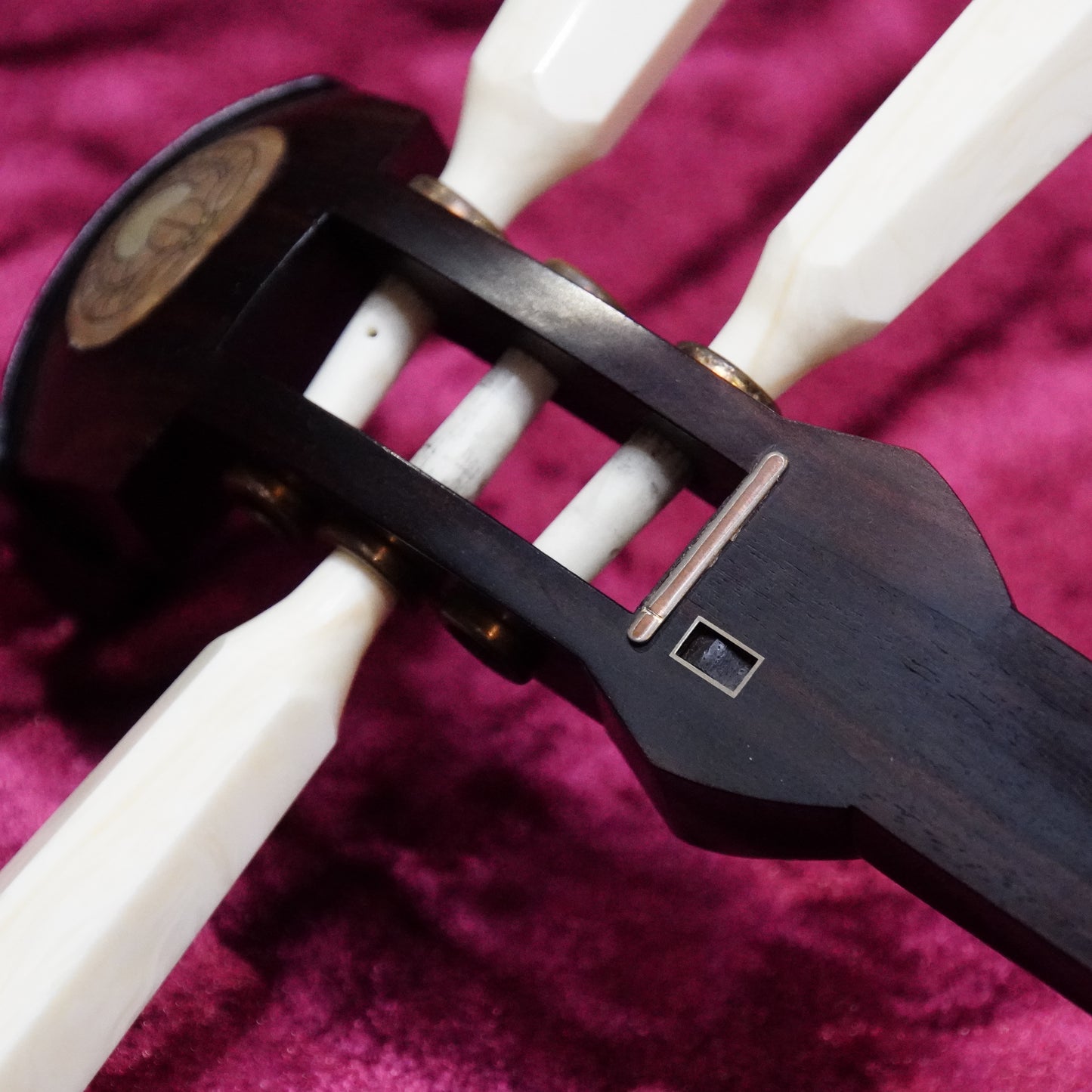 21.Vintage Tsugaru Shamisen