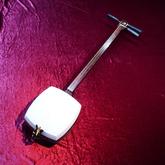 22.Vintage Tsugaru Shamisen