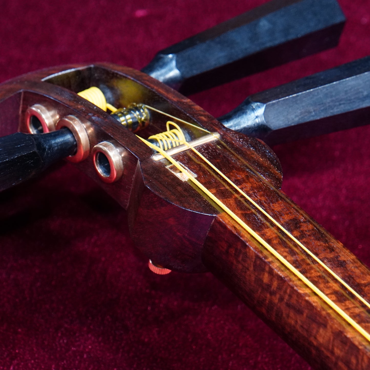 22.Vintage Tsugaru Shamisen