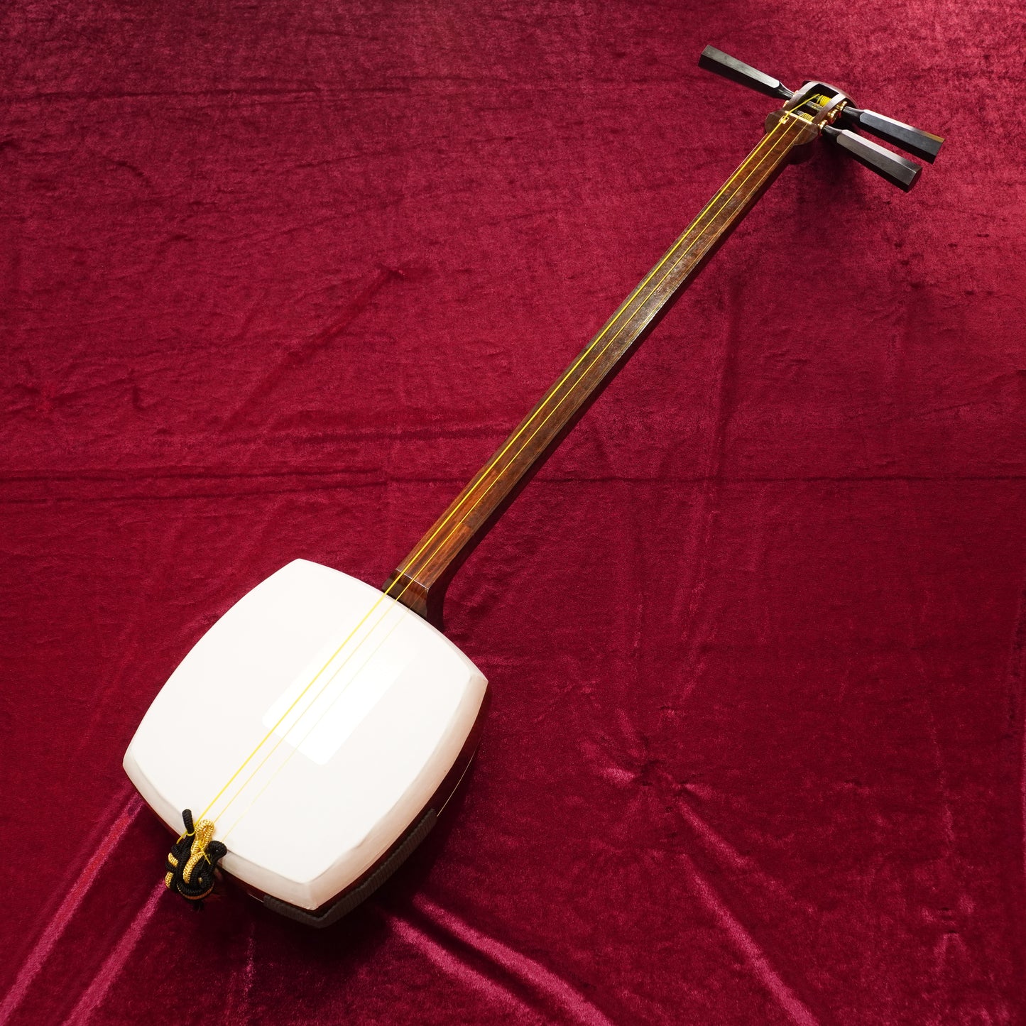 22.Premium Shitan Tsugaru Shamisen