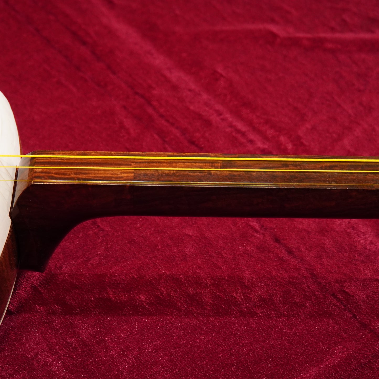 22.Premium Shitan Tsugaru Shamisen