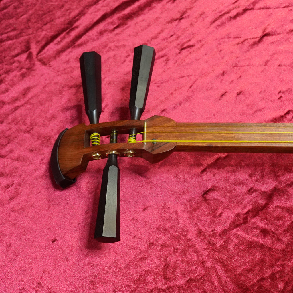 25　 Tsugaru shamisen 　Pre-owned　