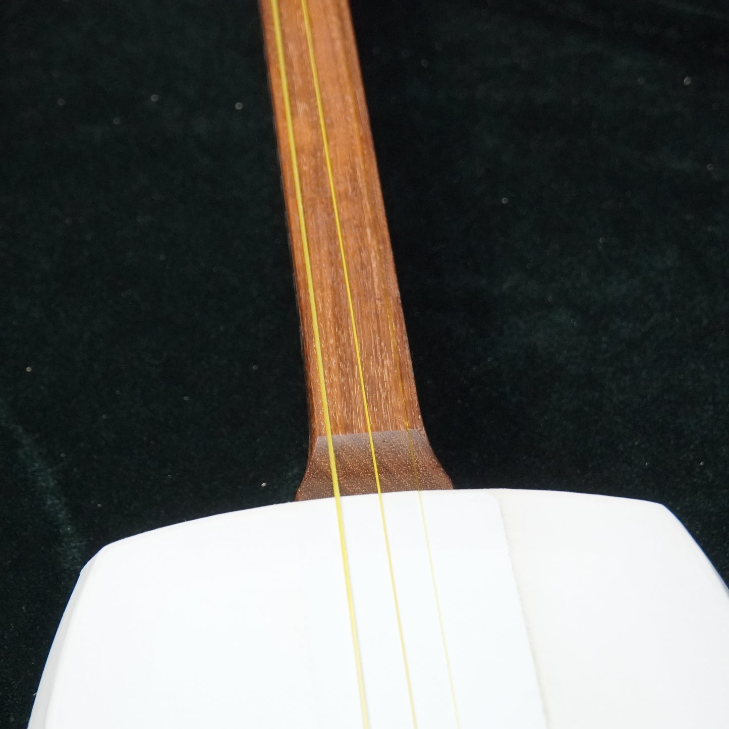 07.Tsugaru Shamisen – White Itomaki